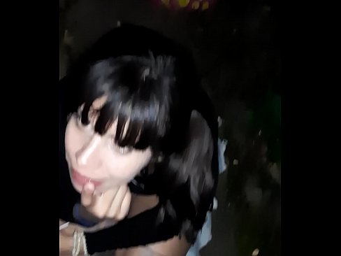 ❤️ Na rua, o pénis inchado em troca de doces Sexo vídeo em porno pt.studiya-lpg-massazha-na-metro-vodnyj-stadion.ru ❌