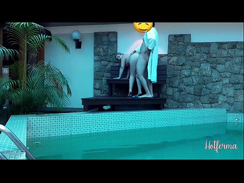 ❤️ Chefe convida criada para a piscina, mas não conseguiu resistir a um Sexo vídeo em porno pt.studiya-lpg-massazha-na-metro-vodnyj-stadion.ru ❌